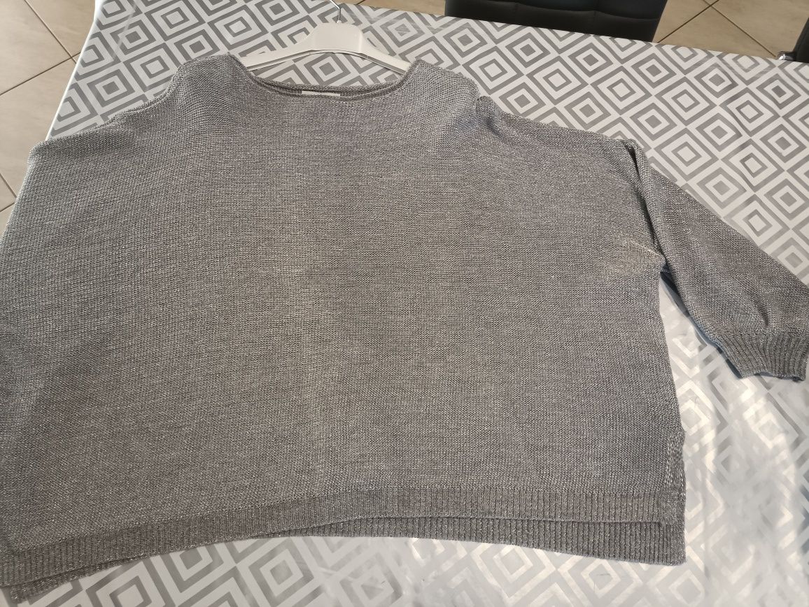 Damski szary sweterek L-XXXL ze srebrną nitką