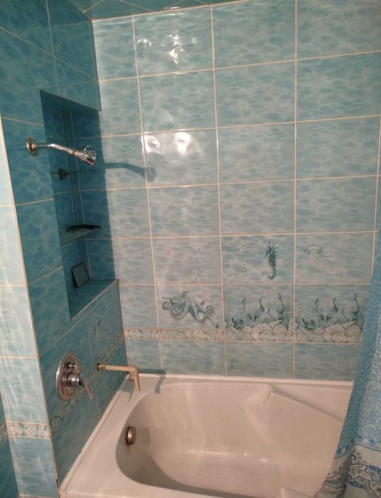Продам  двоповерховий будинок 161 кв.м