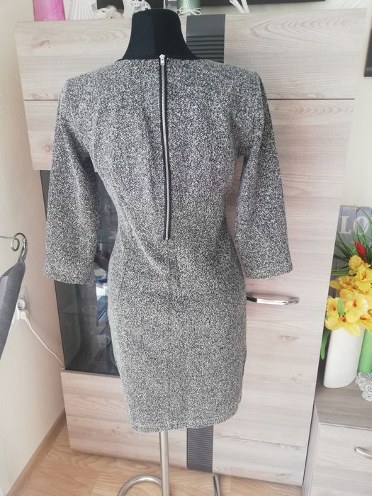 Sukienka promowana przez Lana Del Rey H&M r. 40