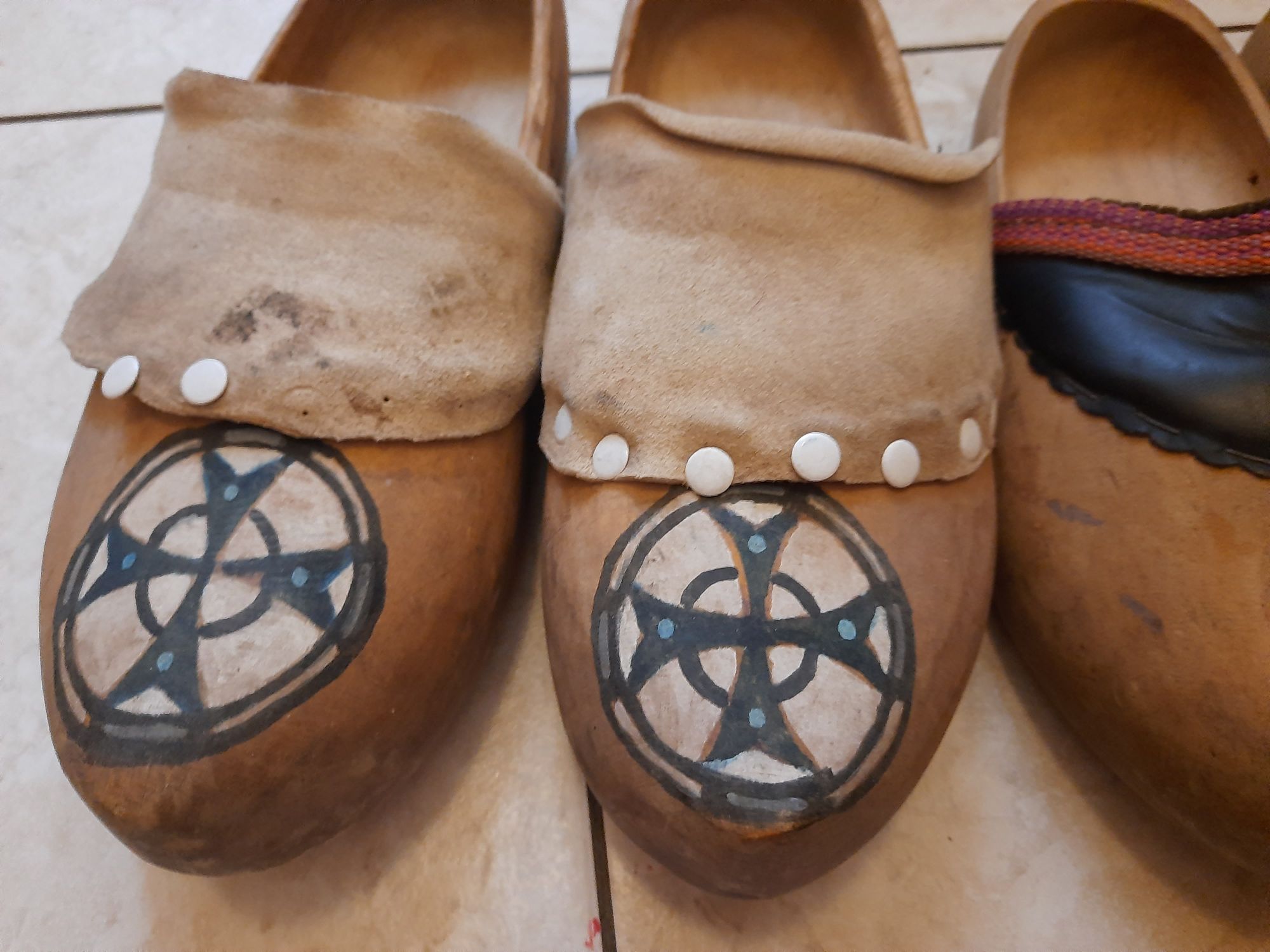 Męskie buty drewniaki