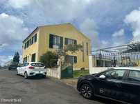 Moradia T4 para venda