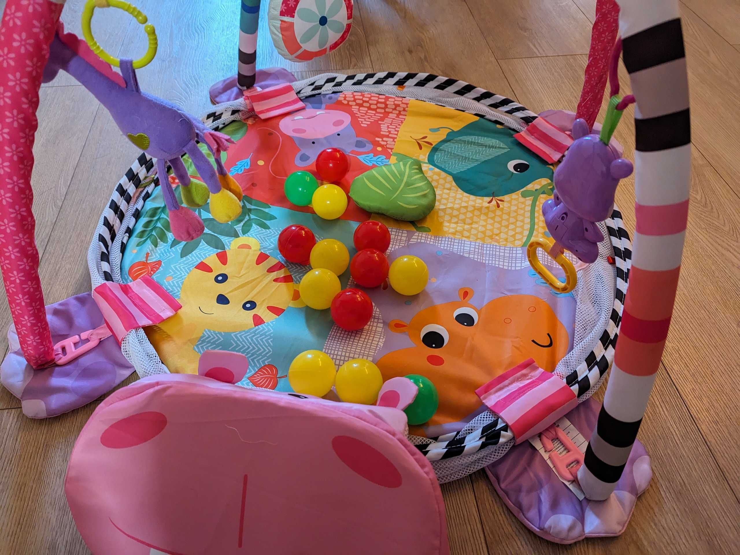 Mata edukacyjna dla niemowląt basen piłeczki hipopotam