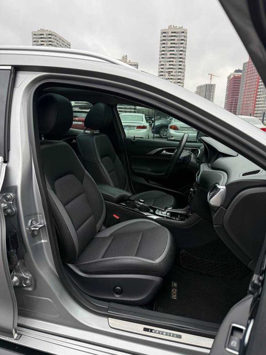 Продаж Infiniti QХ30