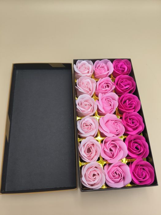 Róże mydlane flower box mydlane kwiaty zestaw 18 sztuk pachnące