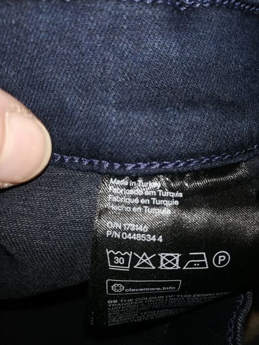 Джинсы новые фирмы HM.