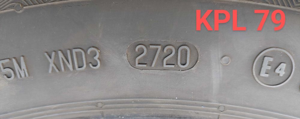 Opony zimowe 4szt. Matador Sibir Snow 215/60/16 kpl 79