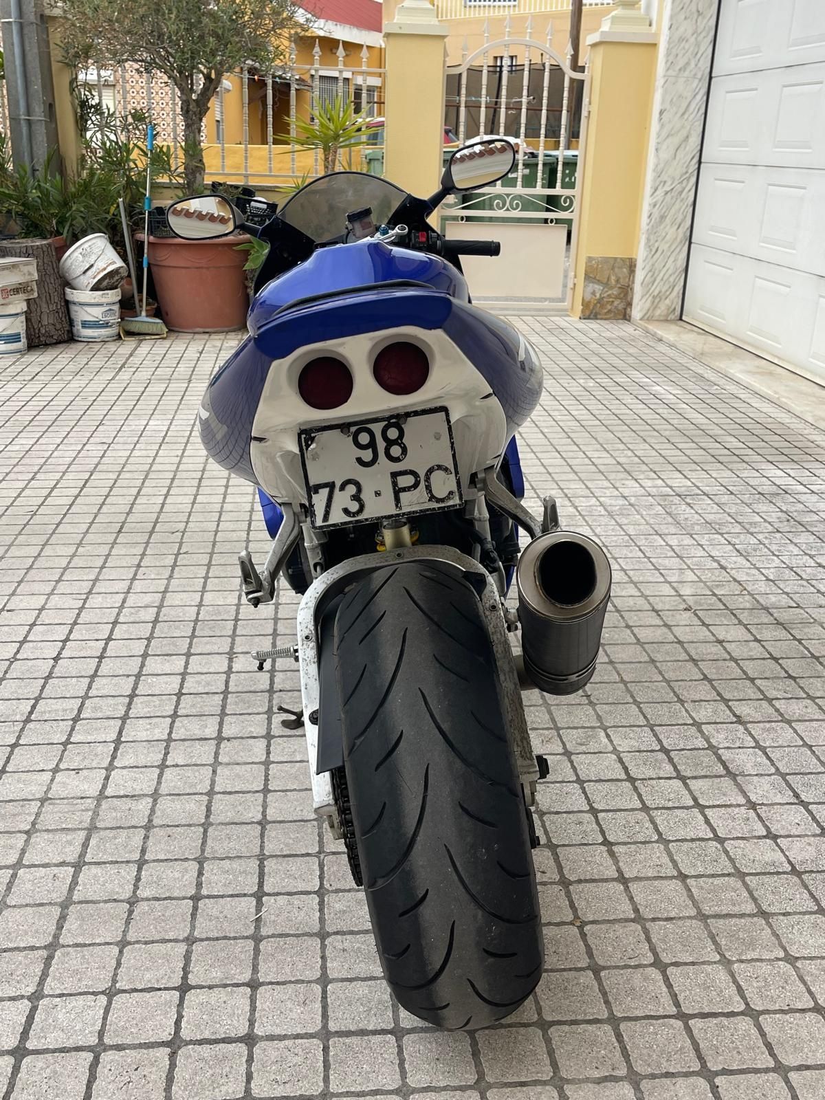 Yamaha R1 ano 2000