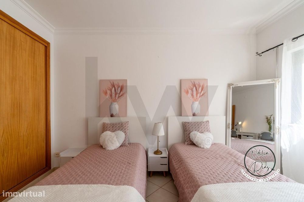 Apartamento T1| Lugar Estacionamento| Quarteira