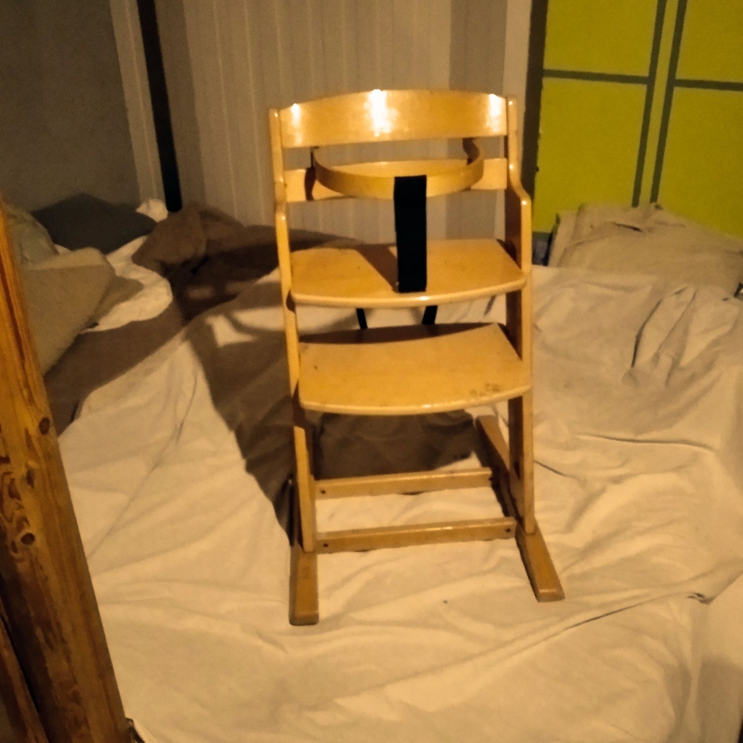 Krzesełko dla dziecka