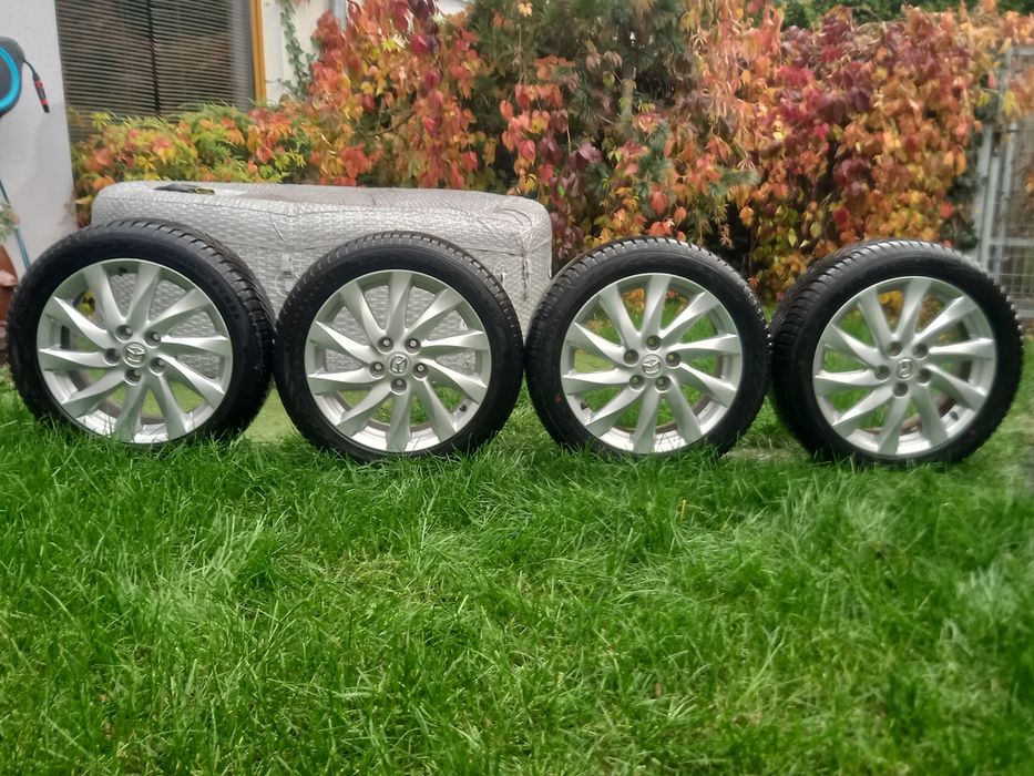 Felgi z nowymi oponami Nokian 215 50 R17 Mazda 6 GH