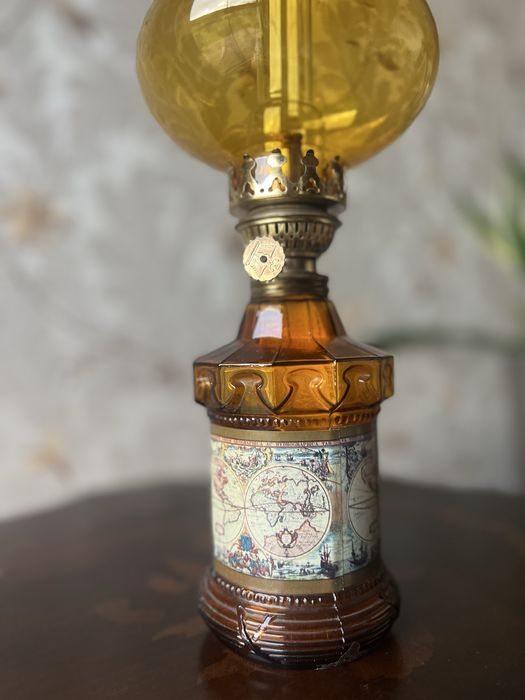 Piękna naftowa lampka