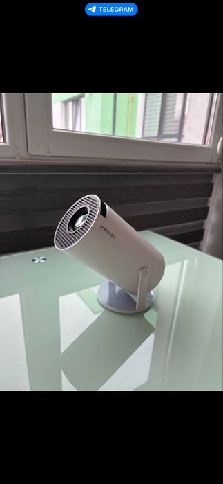 Проектор MAGCUBIK 4K HY300 — домашній кінотеатр у вашій кишені