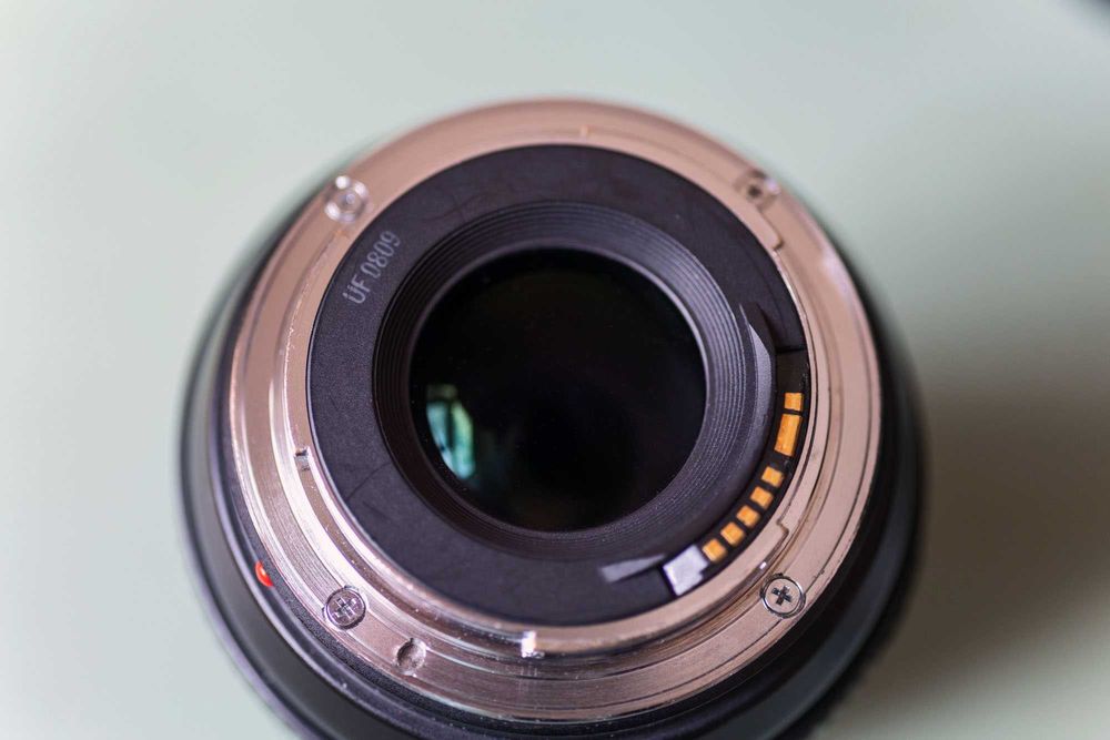 Об'єктив Canon EF 28-80mm 1:2.8-4.0 L USM