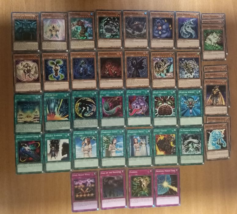 Гральні карти, колоди Yu-Gi-Oh