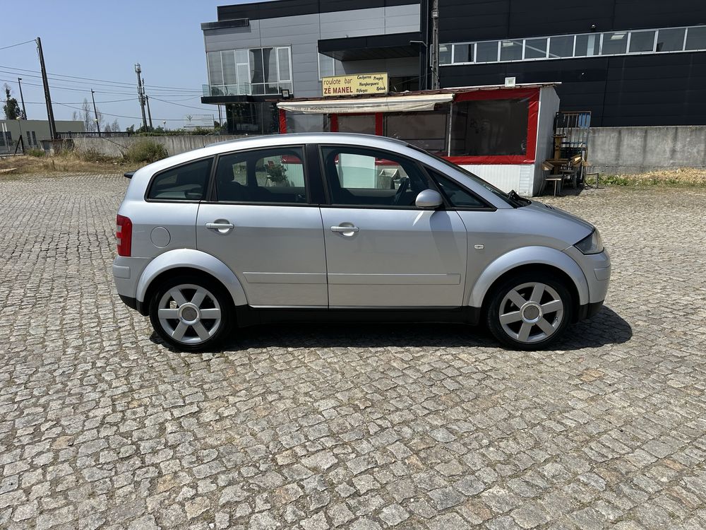 Audi A2 150 mil kms MUITO NOVO