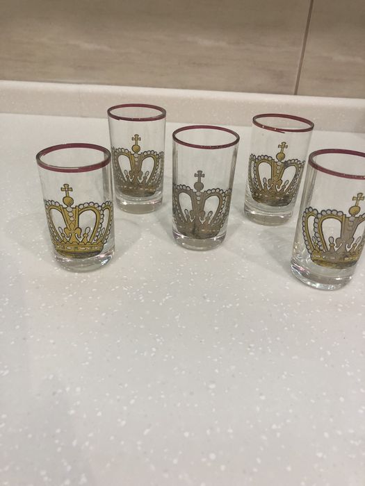 Стопки, тарілки, салатники!