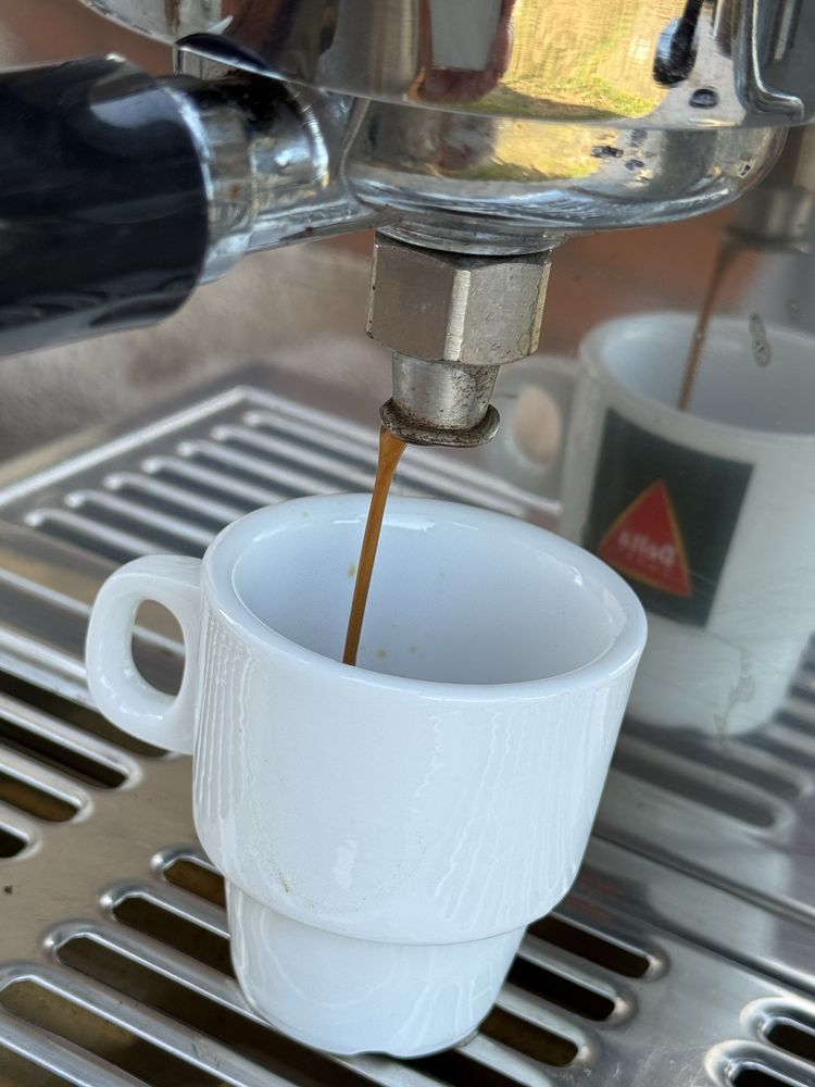 Maquina de cafe de um grupo e moinho Fiamma