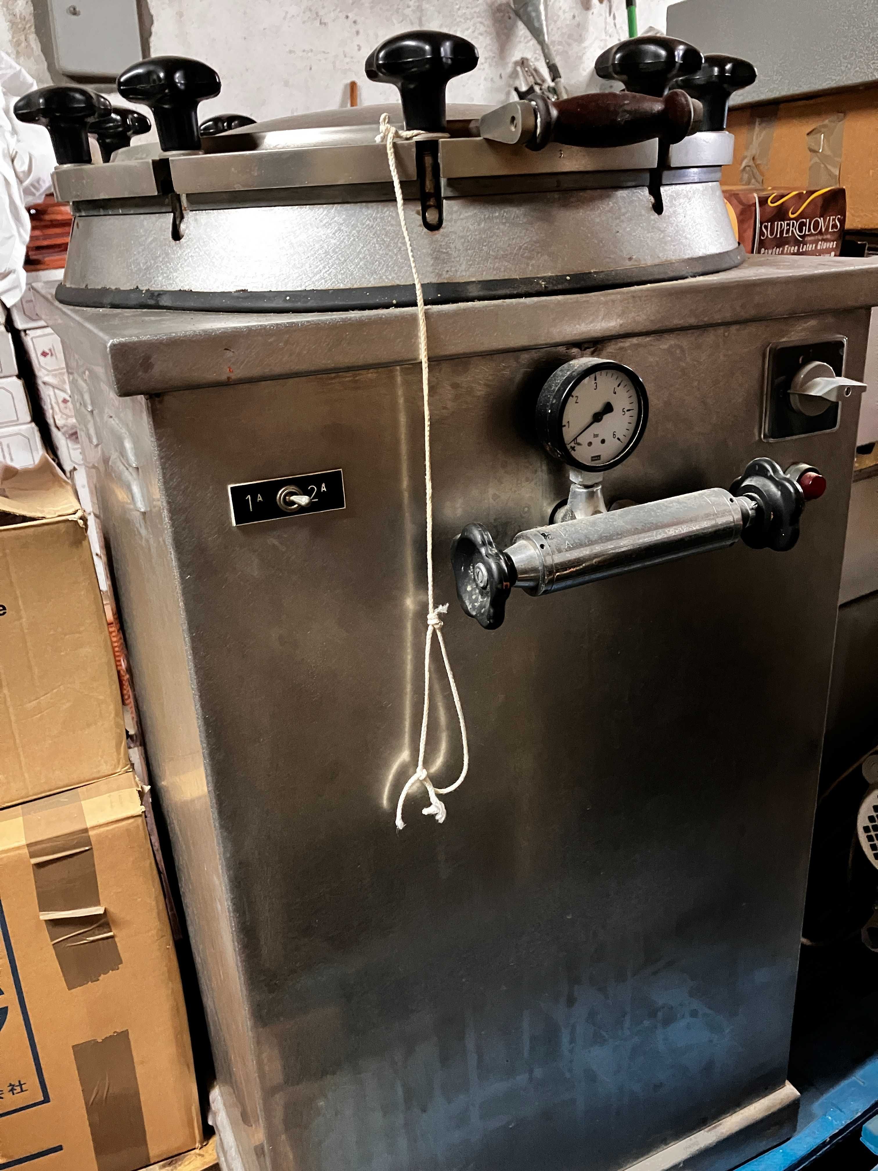 Equipamento Estomatologia 4