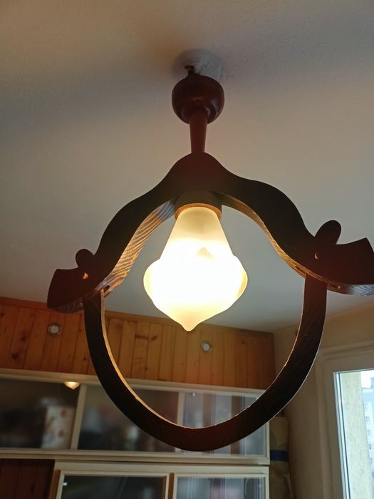 Lampa sufitowa drewniana wisząca czasy PRL-U