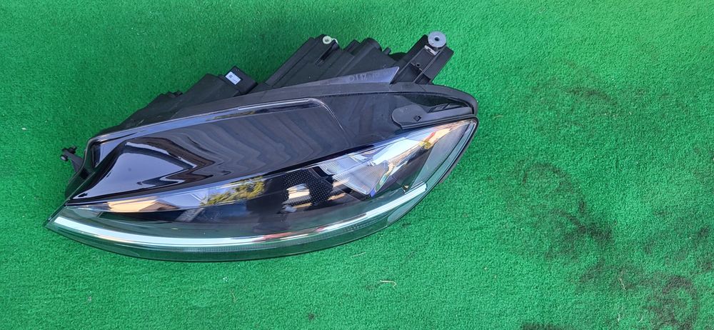 Lampa lewa przednia VW Golf VII Lift