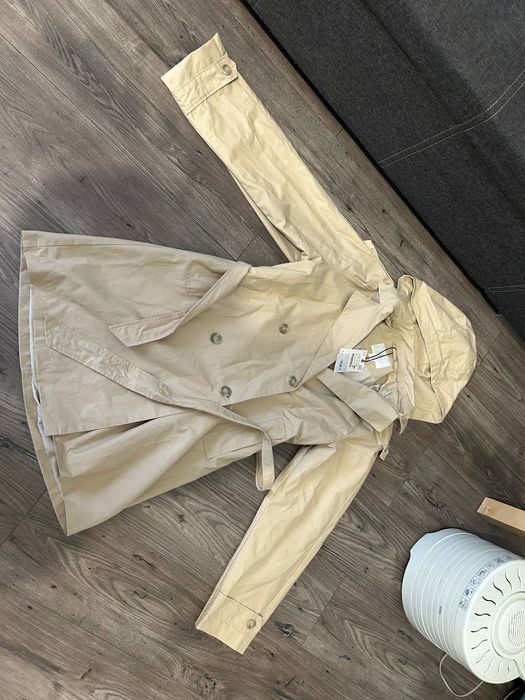 Nowy trencz Zara z odpinanym kapturem