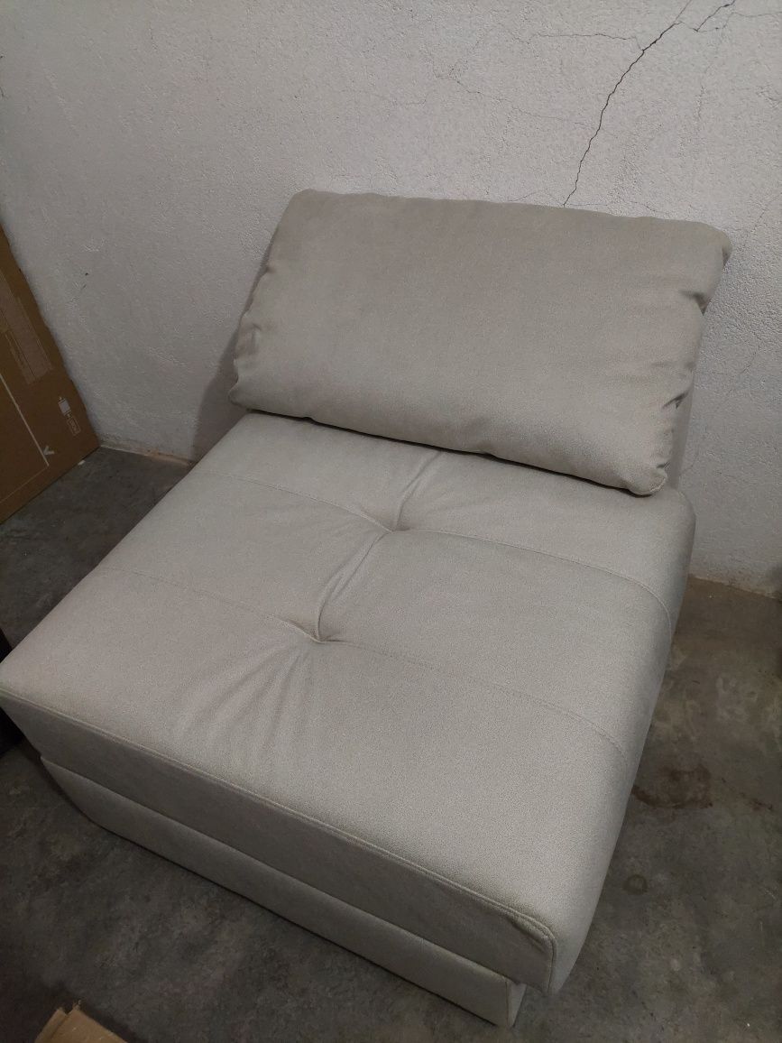 Puff de sofá novo