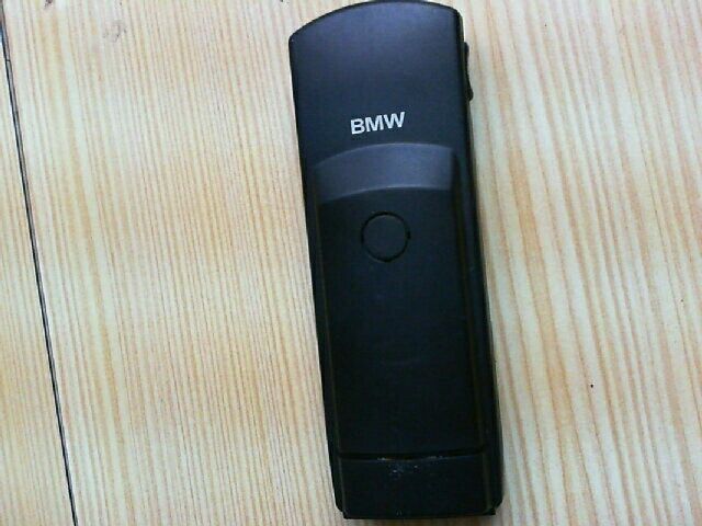 Telefone da bmw estava instalado num 320