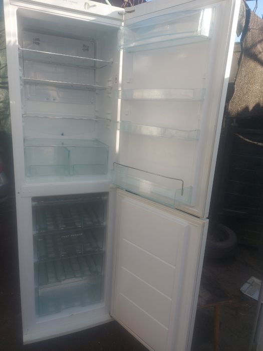 Срочно продаю холодильник в рабочем состоянии