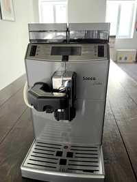 Máquina de café automática Saeco Lirika