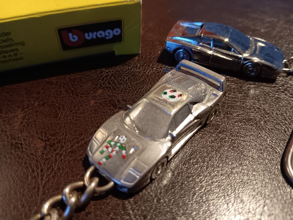 2 Porta chaves FERRARI