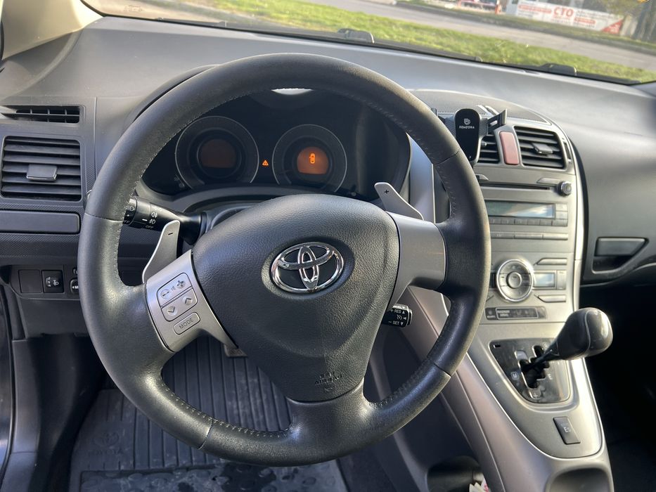 Toyota Auris 1.6