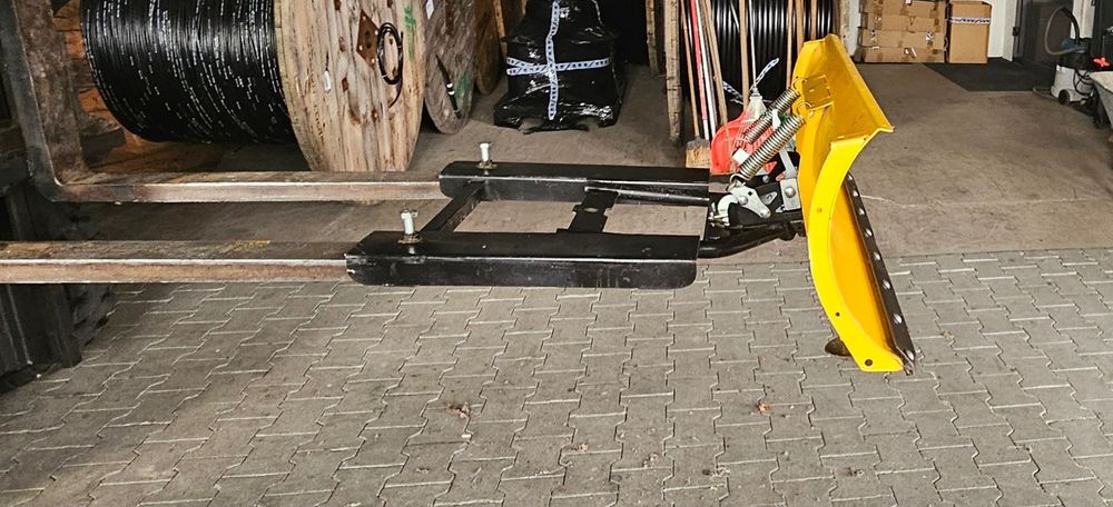 Pług do odśnieżania