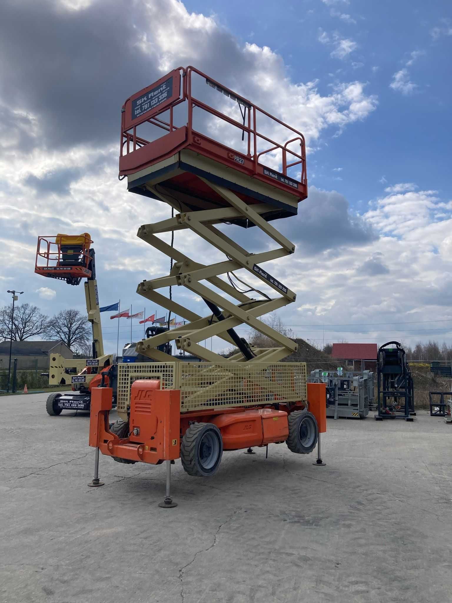 JLG M3369 Podest Nożycowy Podnośnik 12 M Genie Haulotte Nowe Baterie