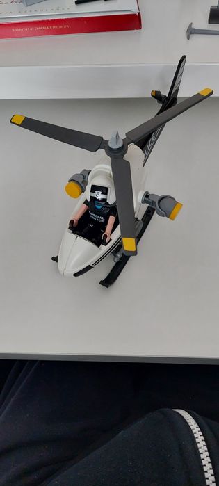 Zestaw Playmobil helikopter Policyjny nr 5916