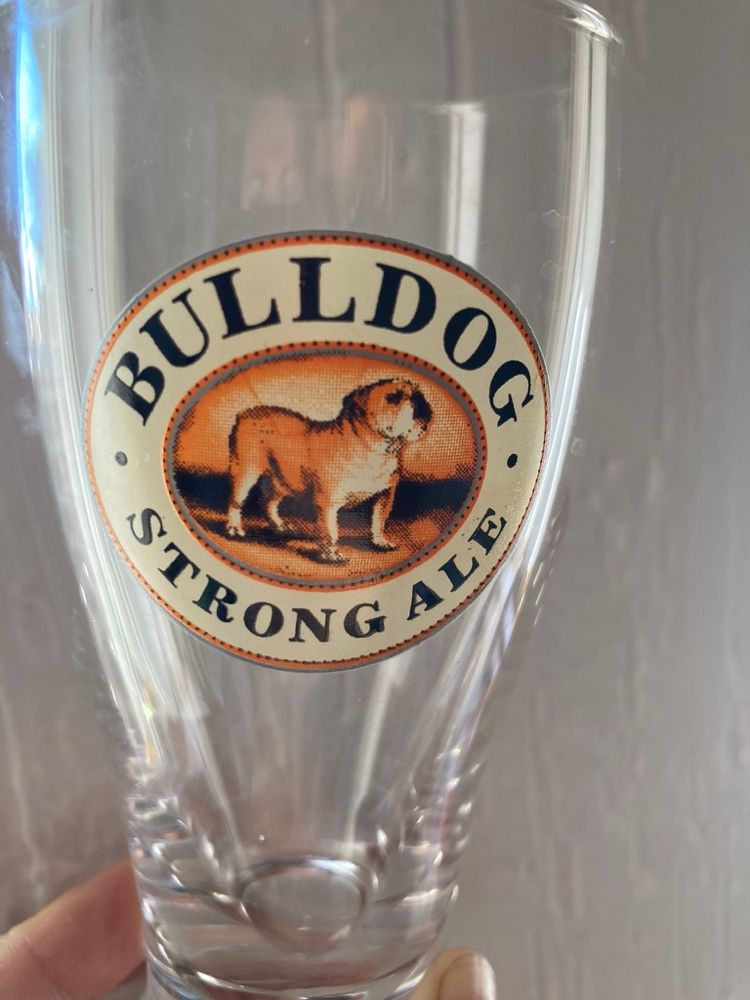 Бокал стакан для пива. Bulldog strong ale.