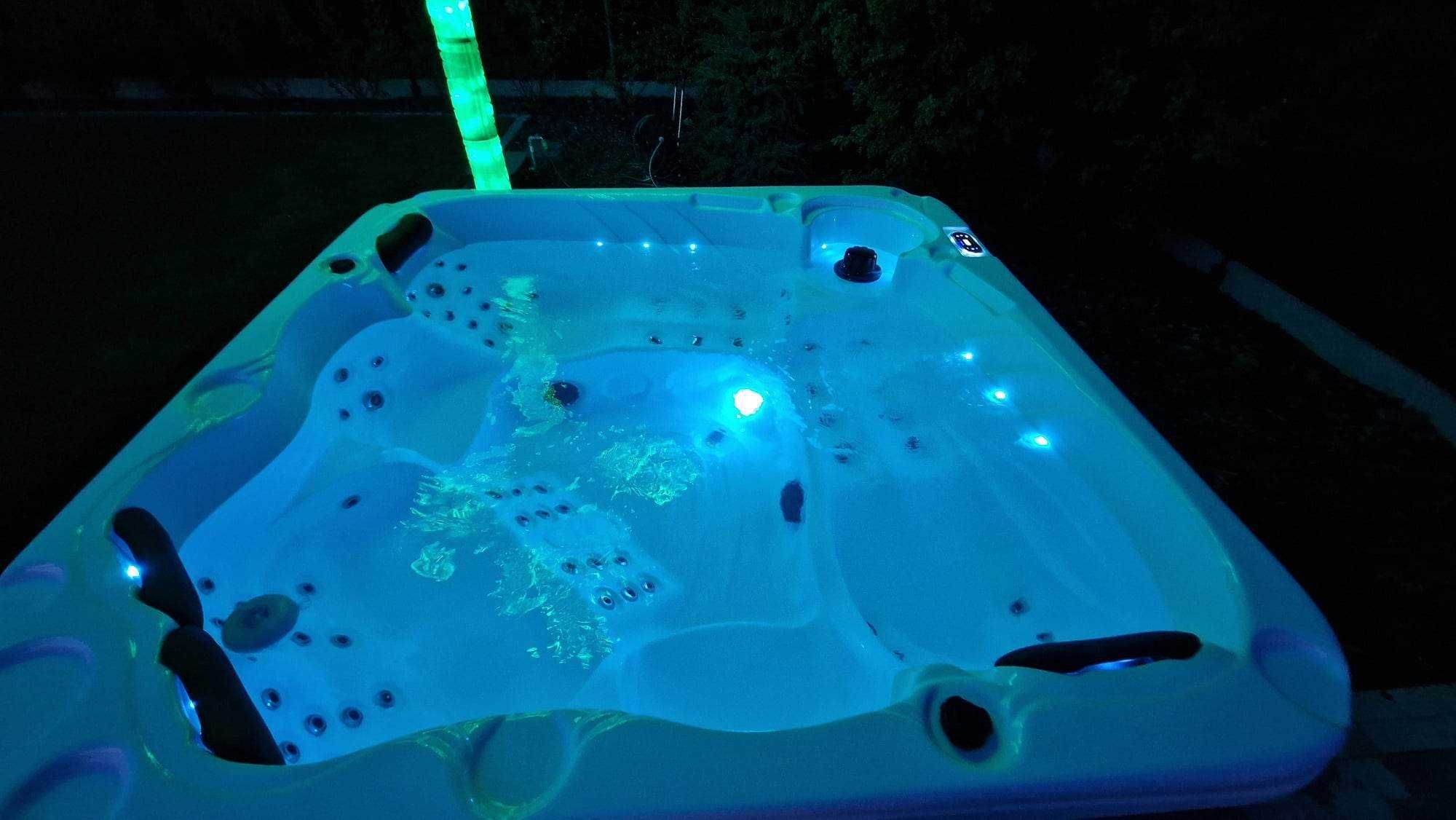 WANNA SPA jacuzzi całoroczne 6-OS 2 LEŻANKI 7KW dostępne od ręki