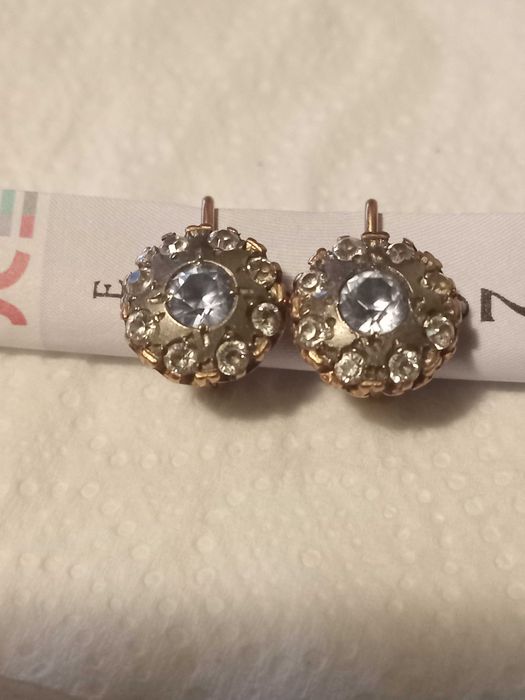 Красивые  советские золотые серьги  малинка с фианитами 583 проба!