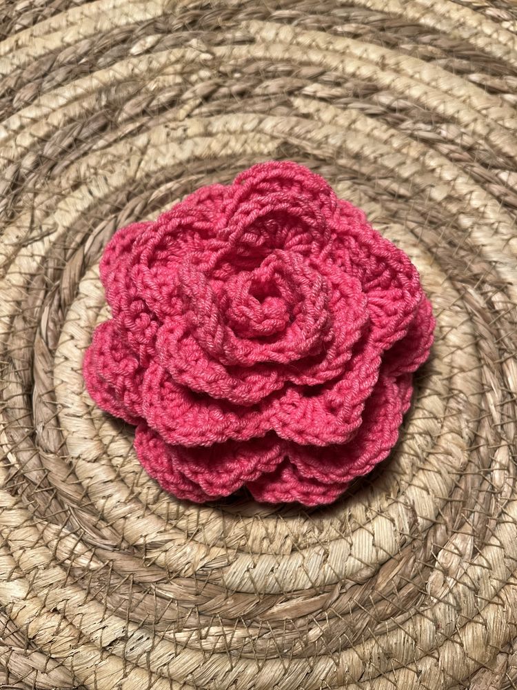 Broszka róża 9-10cm handmade