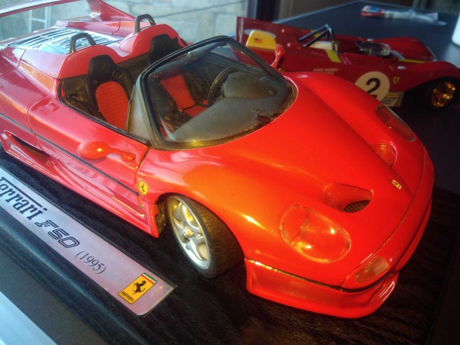 FERRARI - Miniaturas Escala 1:18