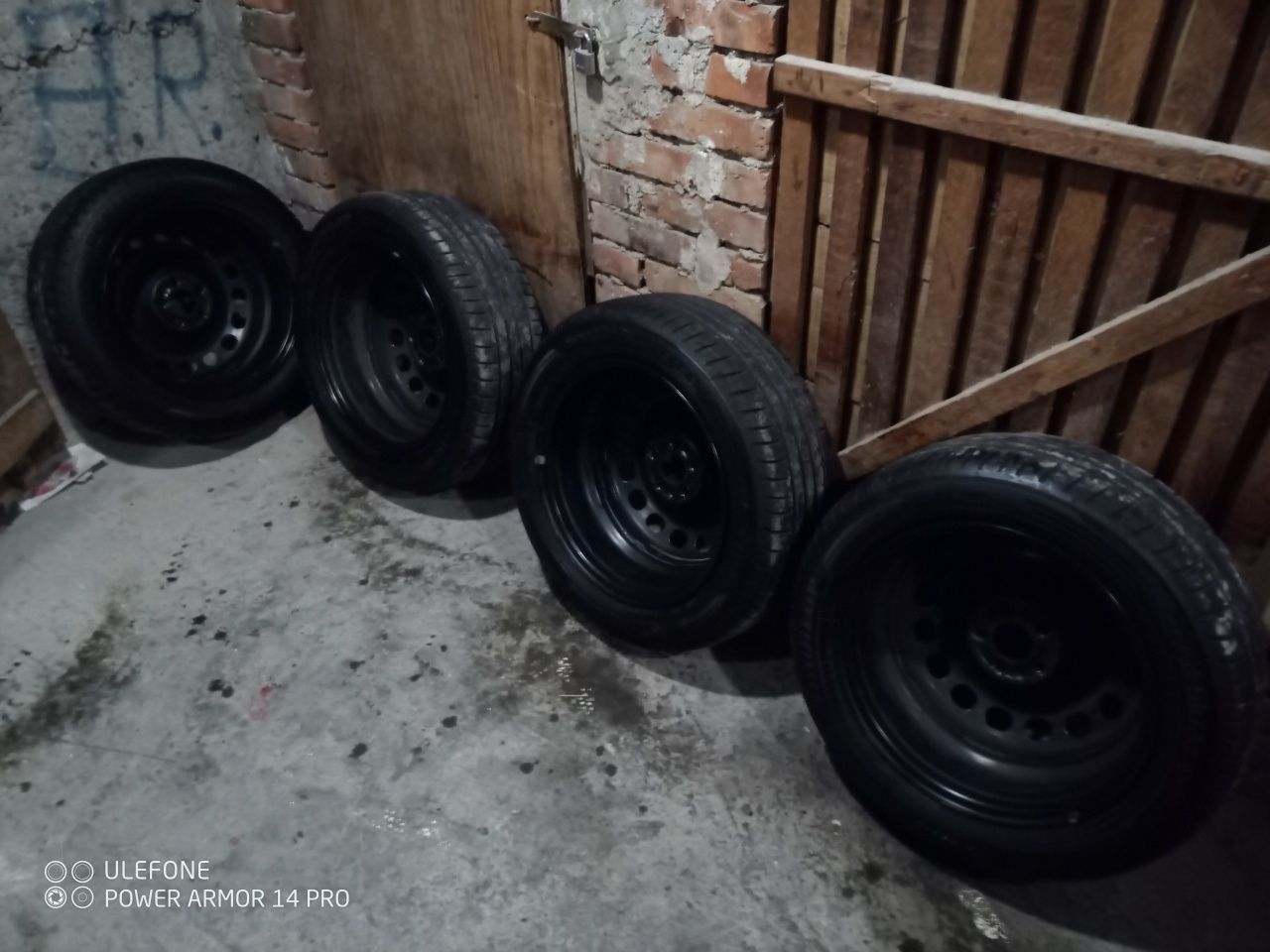 Koła 16" z oponami letnimi Dunlop Fiat Tipo