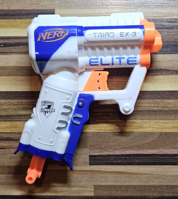 Używany zestaw 7 pistoletów Nerf