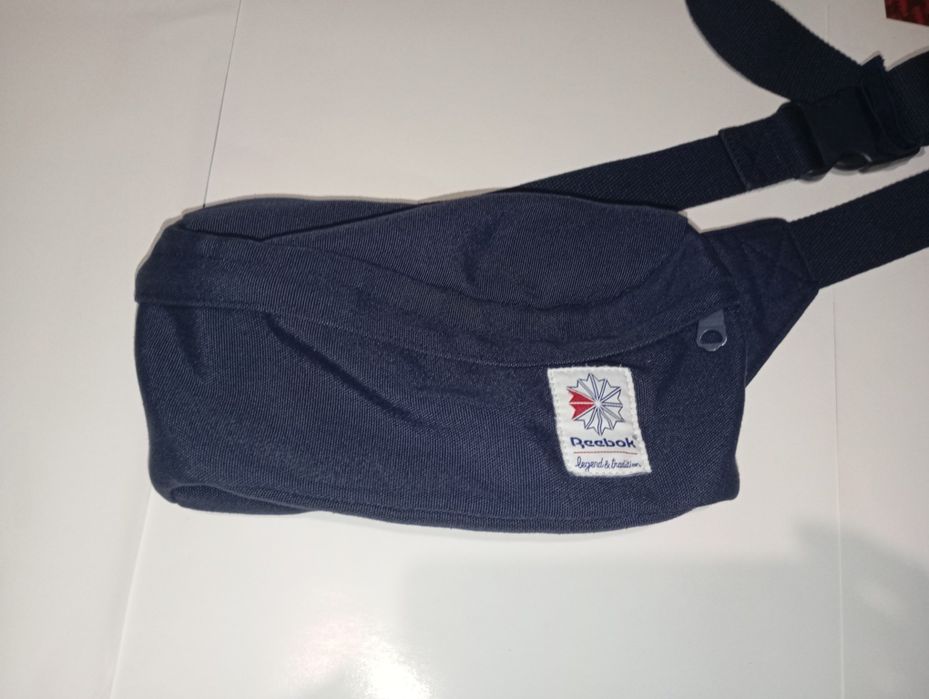 Продам сумку через плече Rebook