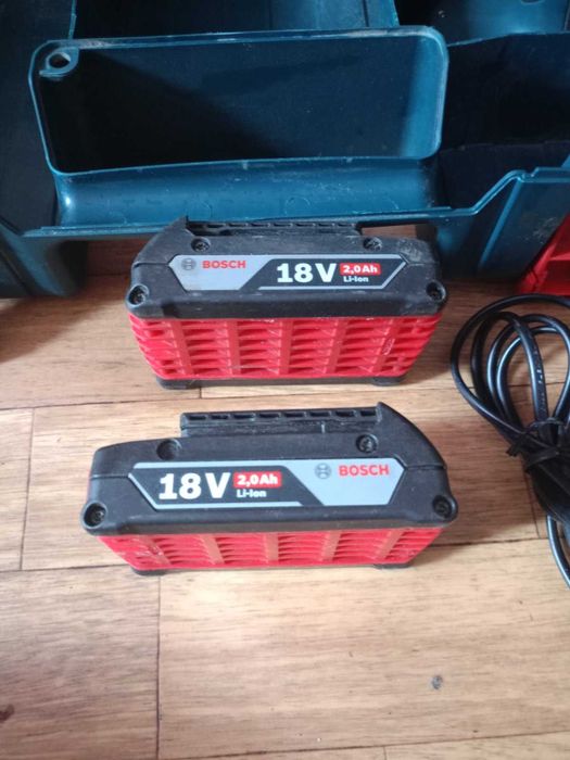 Шуруповерт дрель BOSCH