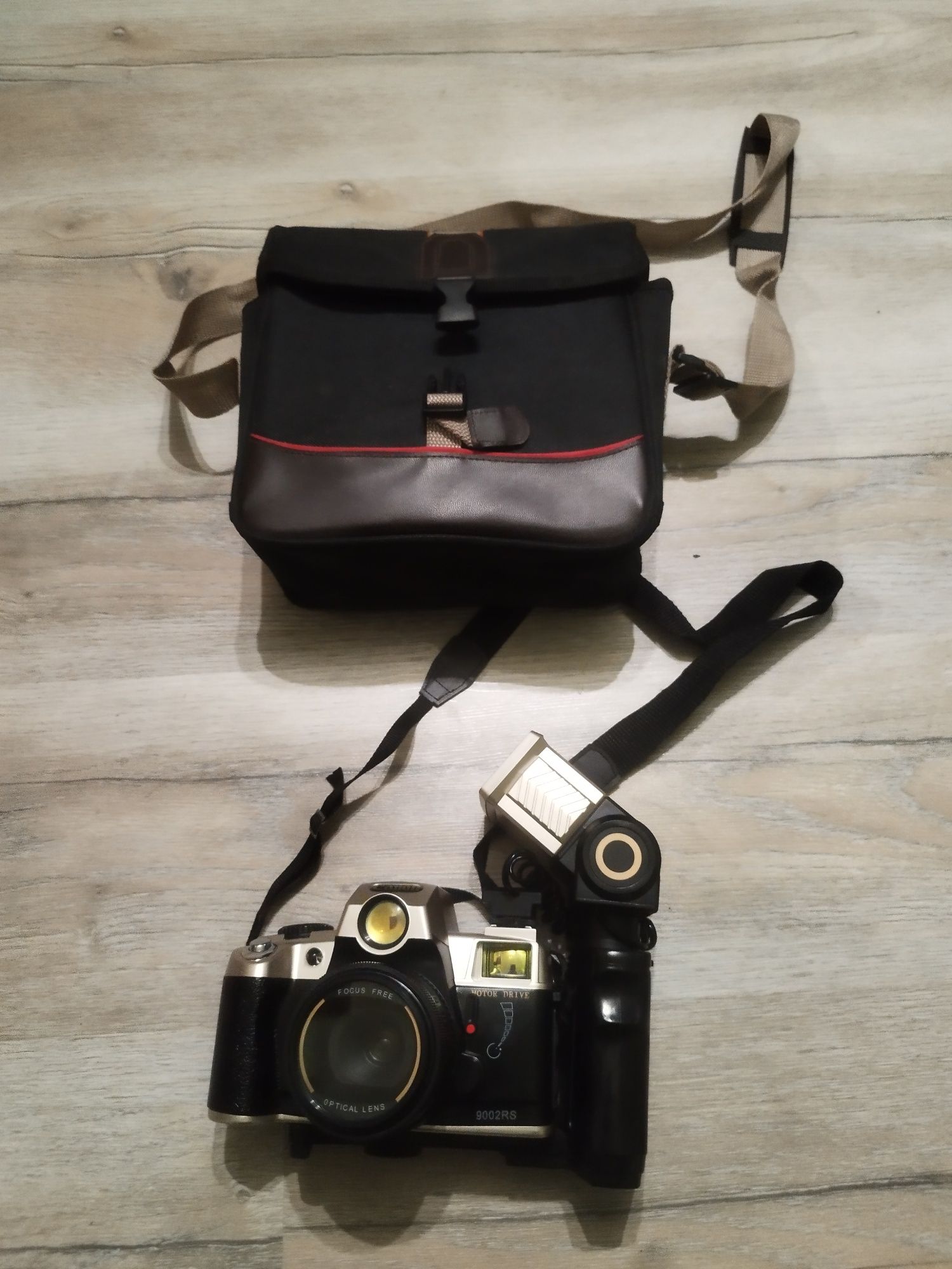 Sprzedam aparat canon 9002 RS