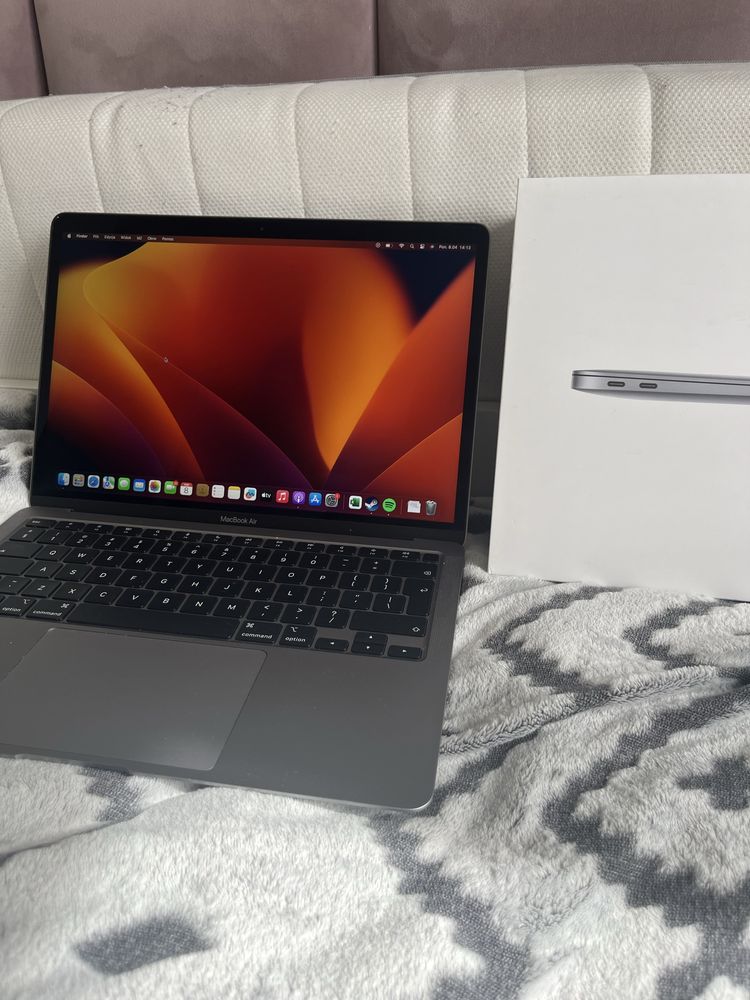 Macbook air m1 13 cali 256 GB SSD