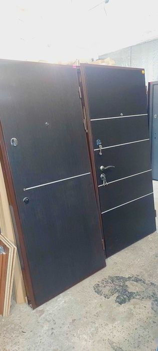 Вхідні двері вуличні в будинок і квартирні Входные металлические двери