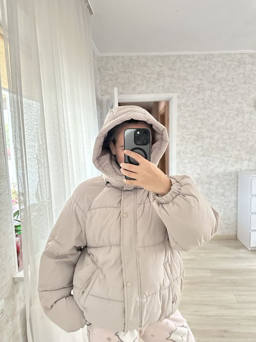 Жіноча зимова куртка