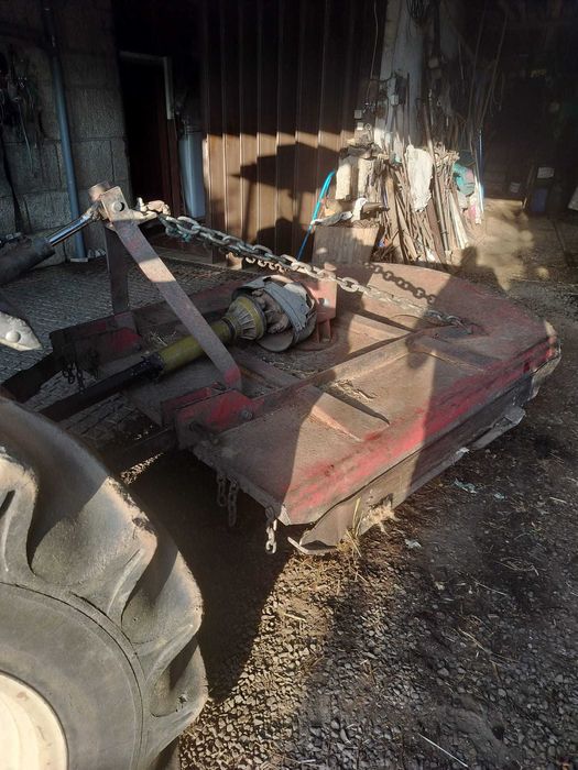 Capinadeira de correntes