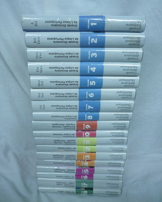 Dicionários e gramáticas