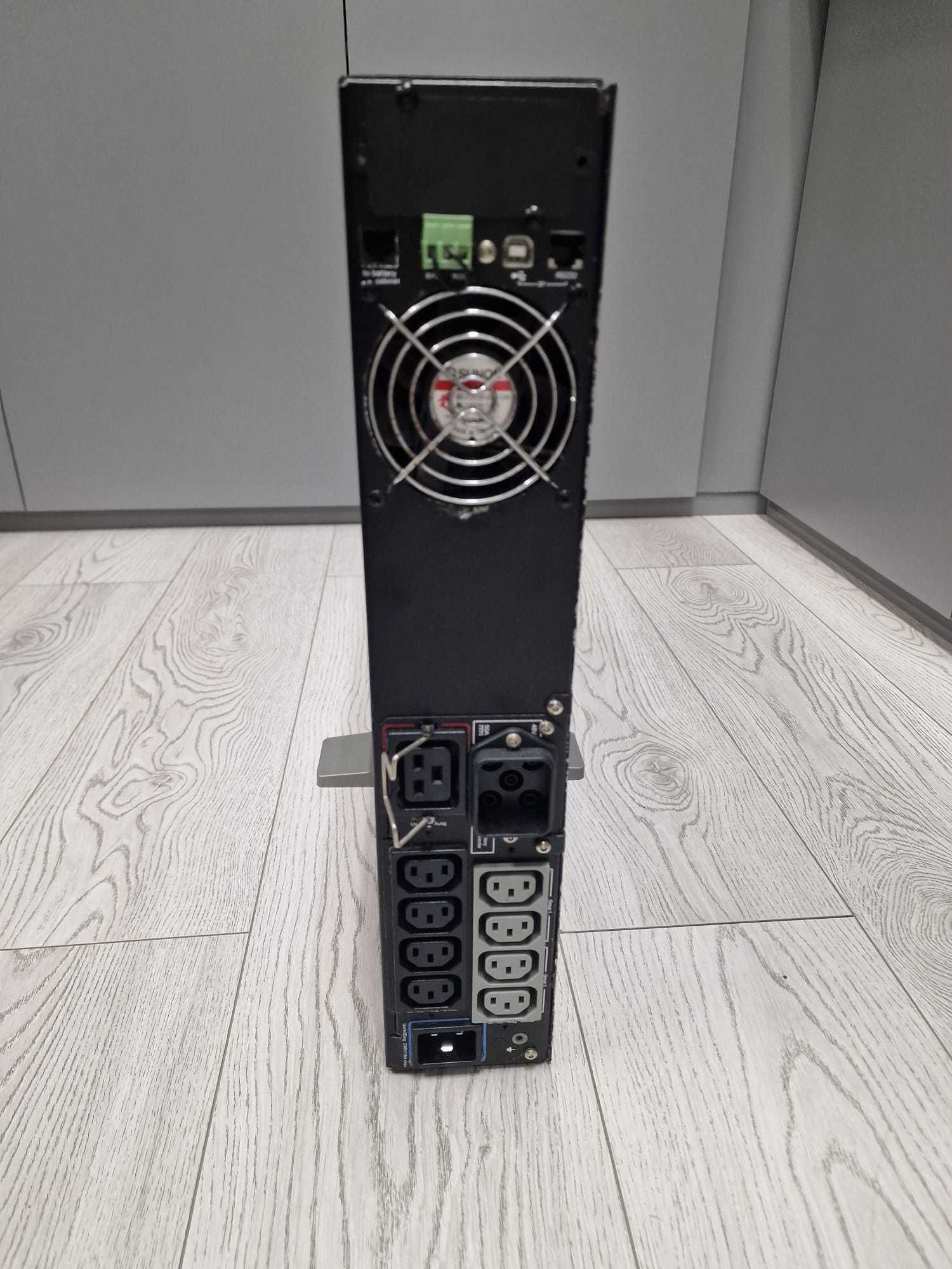 UPS EATON 2200VA